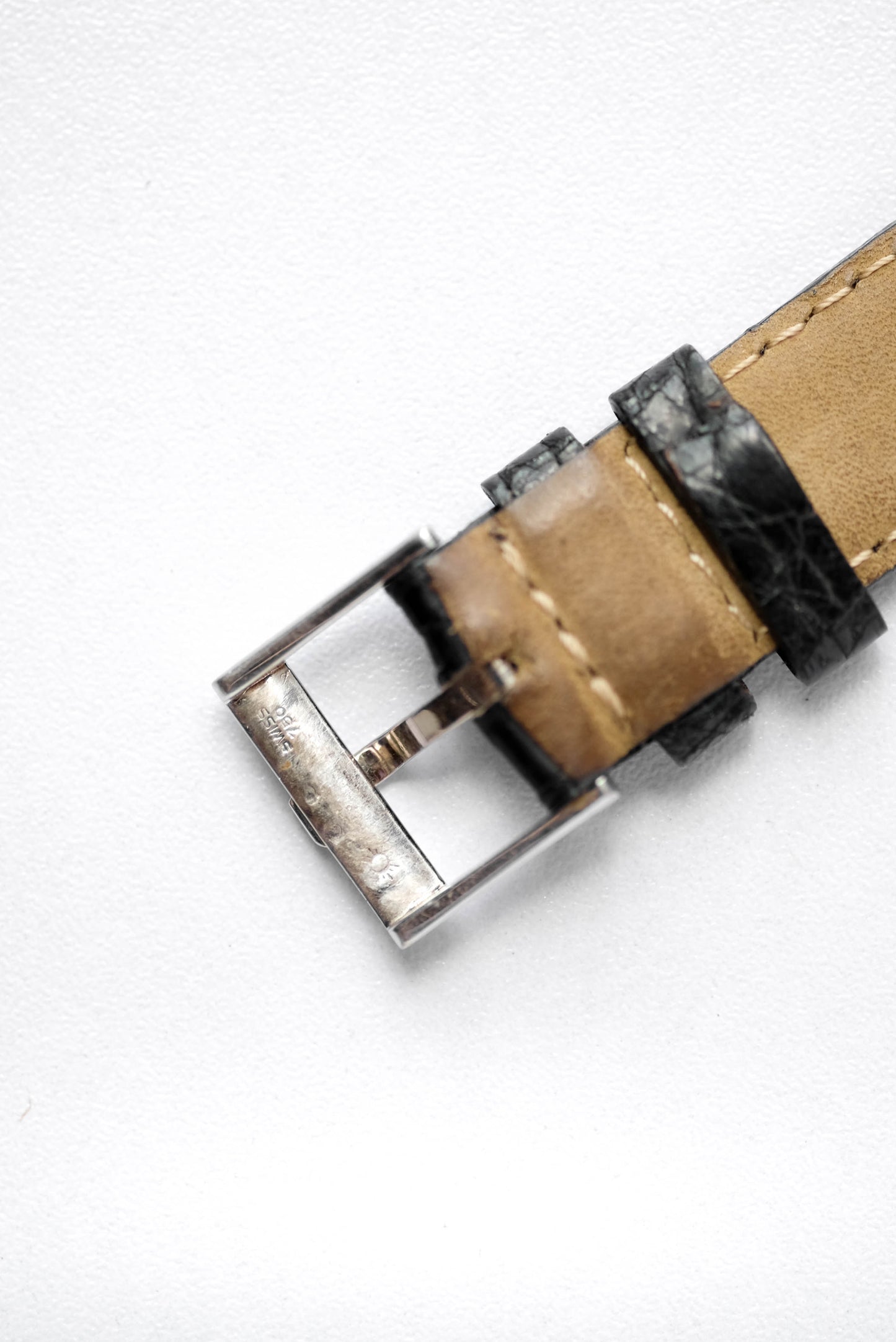 Piaget Tank - Or blanc, onyx et diamants