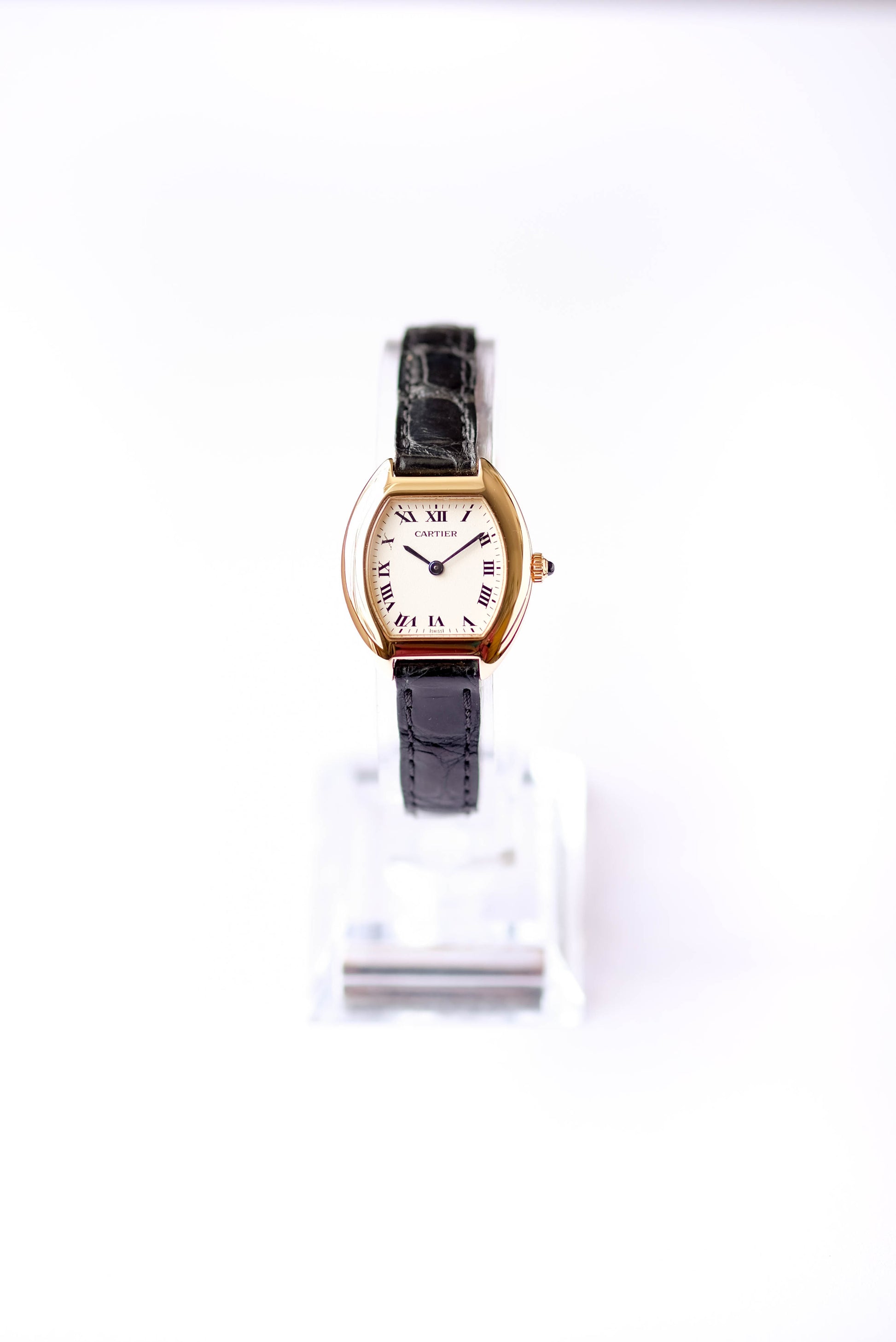 Leather Montre Cartier Tortue Cartier Tortue 1980 – Françoise Paris